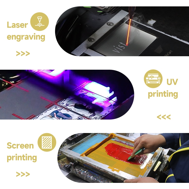 Fotografie de produs cu carduri de vizită metalice rose gold, prezentând scanarea contactless.
