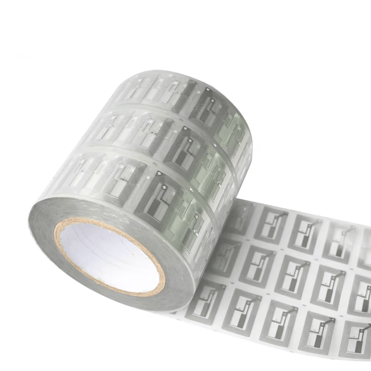 Etichete HF RFID pentru flacoane de probe de laborator prezentate pe o suprafață metalică, pentru cumpărători care compară soluții HF RFID Labels.