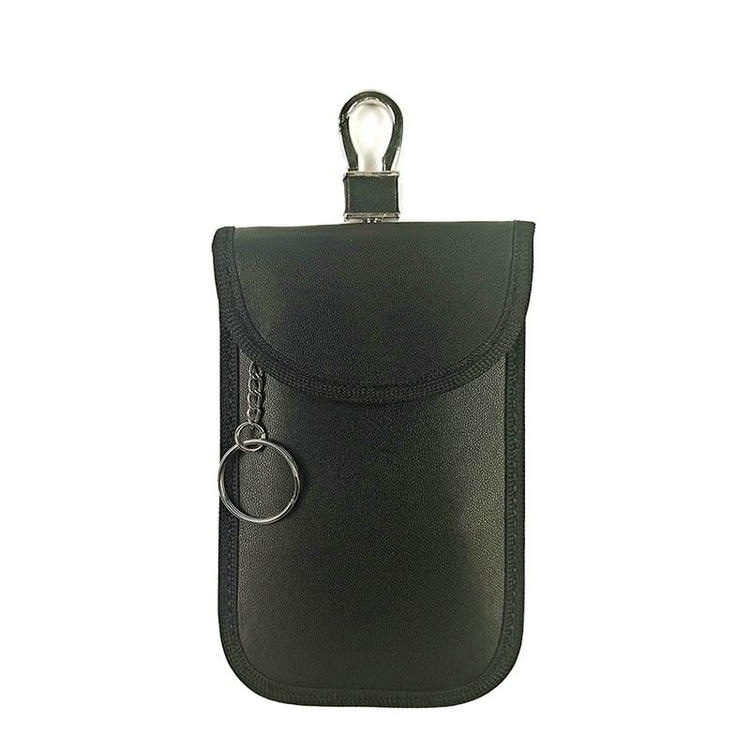 Afișajul produsului prezintă RFID genți de blocare în roz; maro și negru pentru a prezenta opțiunile de personalizare în vrac disponibile.