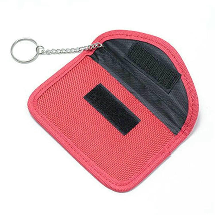 Compartimentele interne detaliate ale pungii de blocare RFID permit utilizatorilor să organizeze cardurile bancare și să creeze acreditări de acces în siguranță.