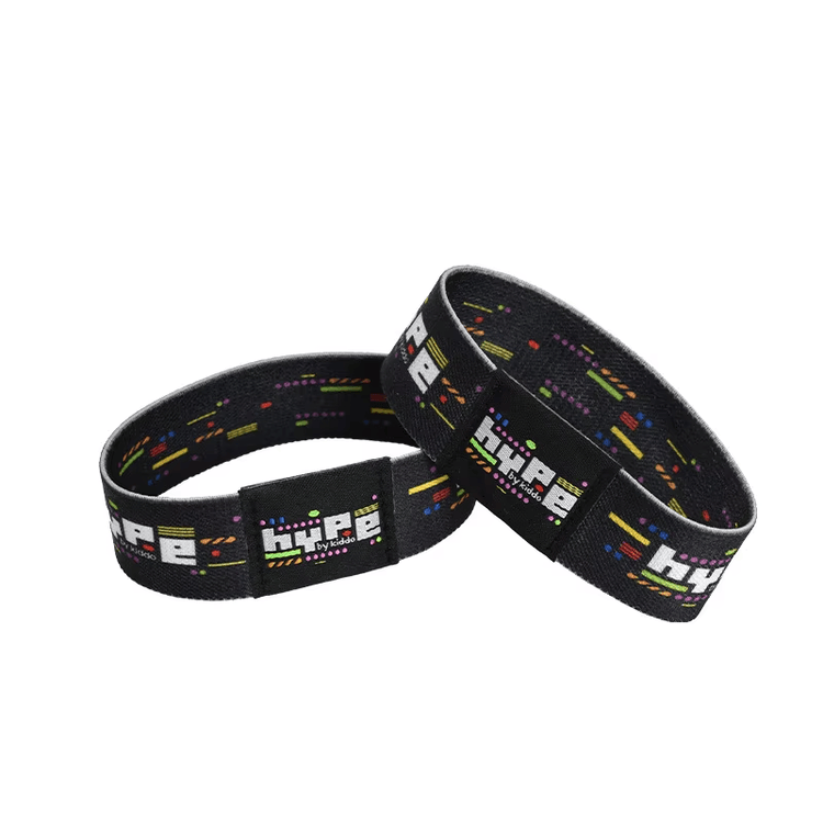 Brățări RFID elastice pentru acces în parcuri de distracții