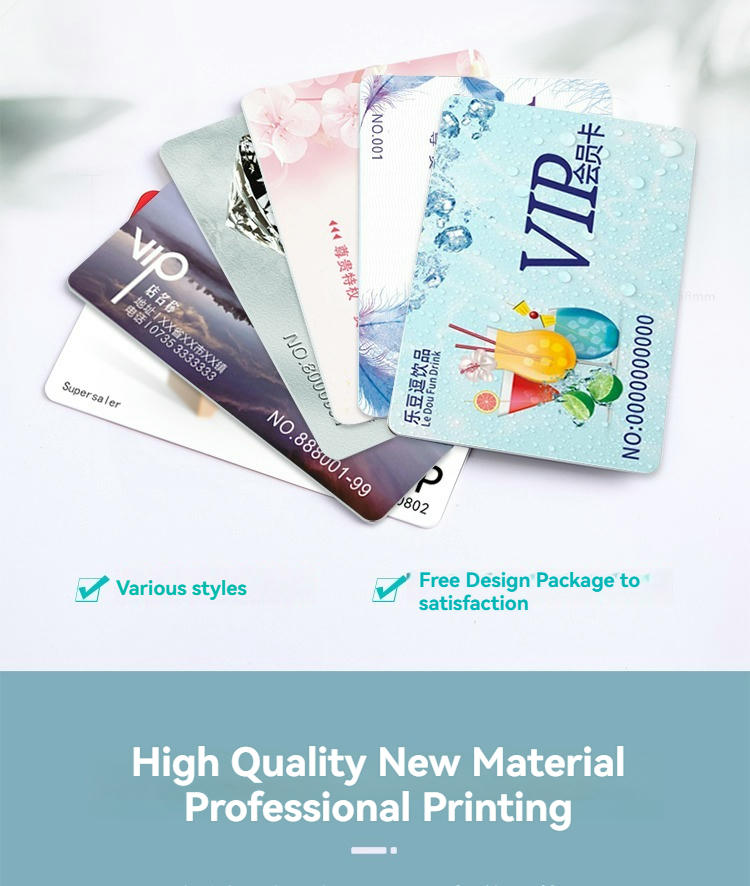 Carduri PVC personalizate cu design de dimensiune portofel pentru soluții cu carduri din plastic.