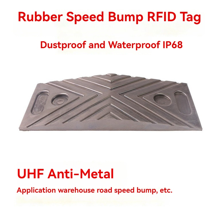 Demonstrație vizuală a tagului RFID robust RSB-01 sub apă, evidențiind performanța excelentă de impermeabilitate și fiabilitatea în zone industriale umede