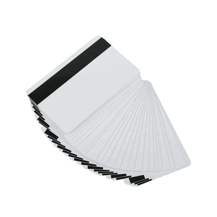 Această imagine evidențiază imprimarea personalizată a Cardurilor RFID din stejar pentru acces hotelier în aplicații de Carduri din lemn.