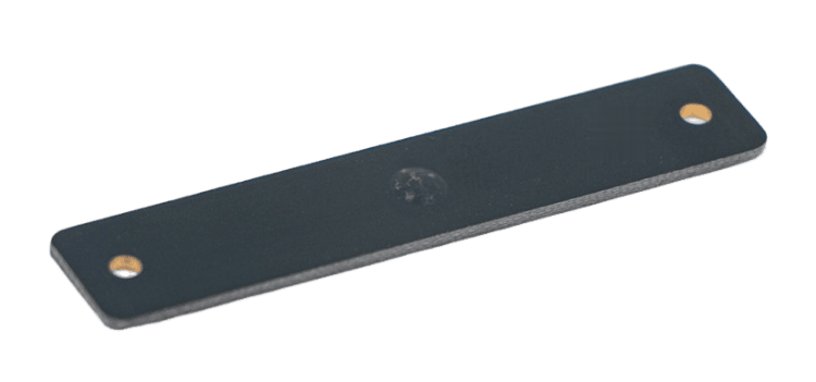 Etichetă RFID PCB pe metal pentru urmărirea activelor industriale, cu margine finisată în categoria etichetelor RFID PCB pe metal.