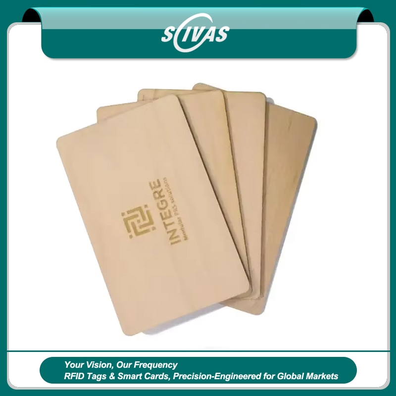 Carduri RFID din stejar pentru branding premium