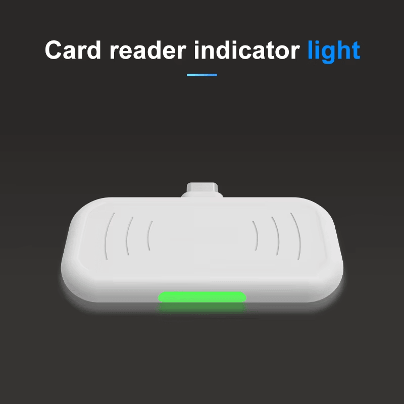Cititorul compact UHF RFID H101 este prezentat din față, cu o lumină verde puternică sub corp pentru confirmarea citirii.