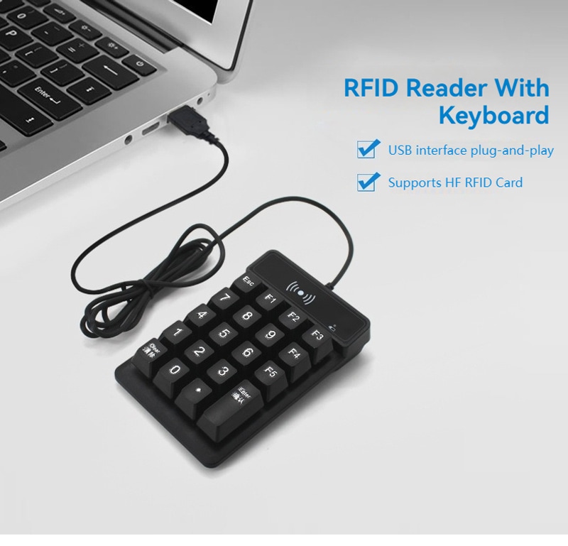 Posterul prezintă cititorul RFID R98C cu tastatură conectat la un laptop prin USB, pentru a evidenția funcționarea plug-and-play.