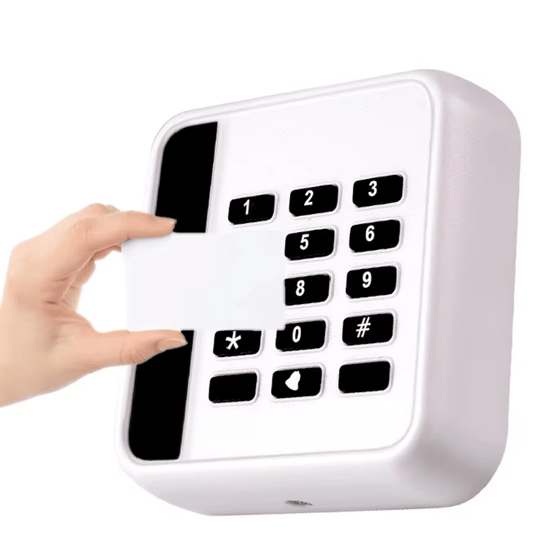 Această imagine evidențiază cititorul de control acces RFID de 125KHz pentru intrarea ușii de scanare fără contact pentru aplicațiile Cititoare de acces cu tastatură.